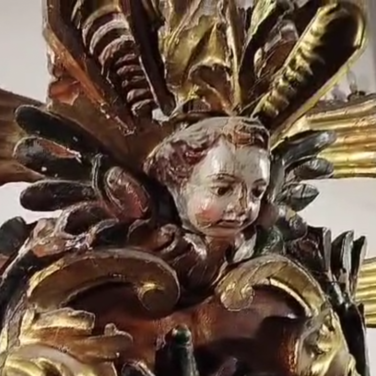 Comienza la restauración del retablo del Cristo Románico (Vídeo)